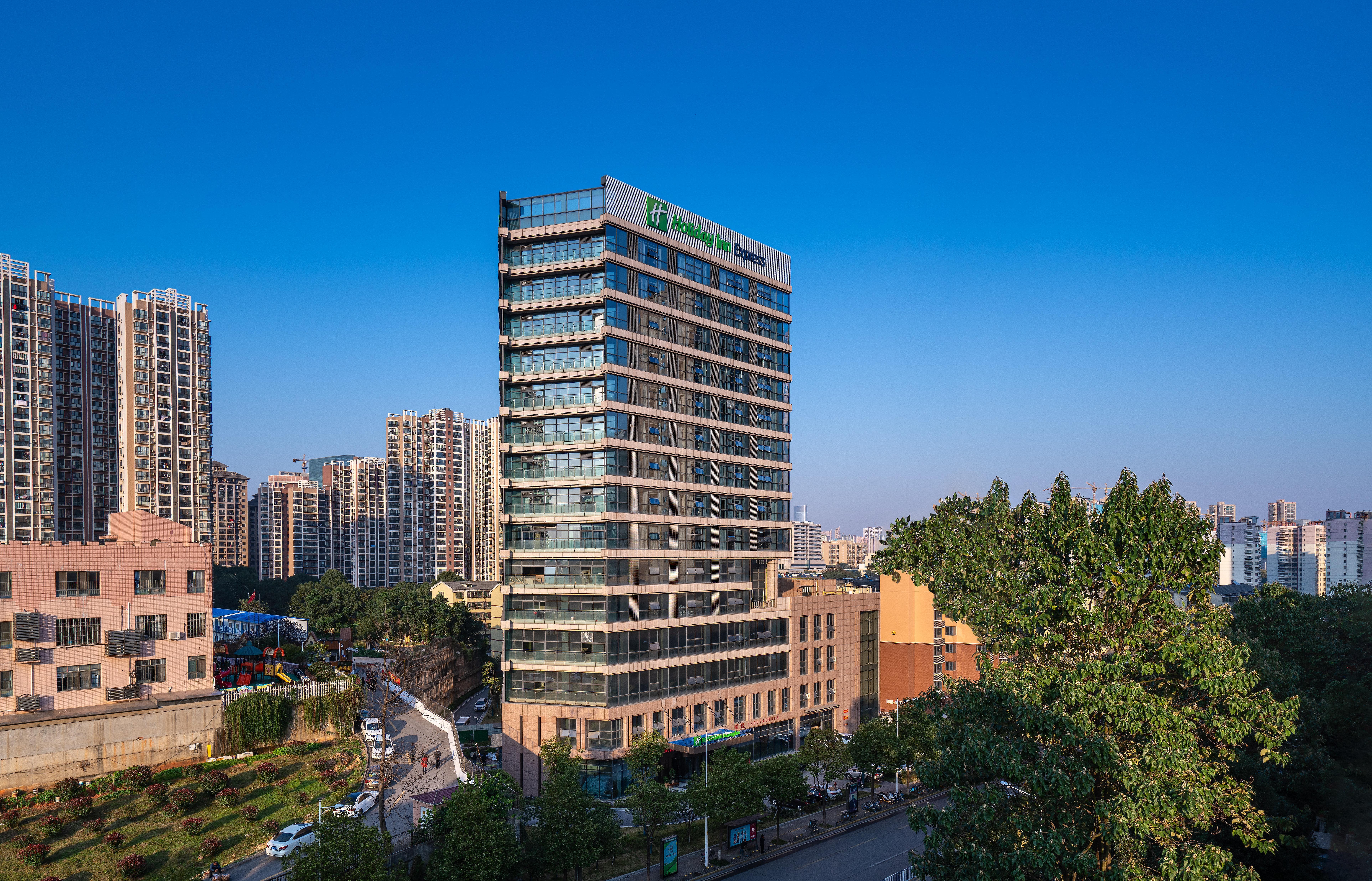 Holiday Inn Express Changsha Shifu By Ihg מראה חיצוני תמונה